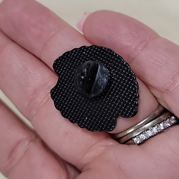 Mental Health Awareness Enamel Pin, unisex - Picture 3 of 3